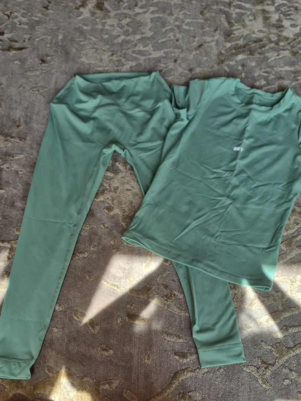 Set Julep Airluxe High Rise Legging And Tee Top Green Active Set